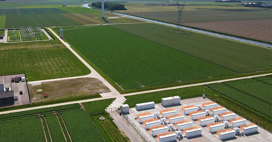 TenneT verwacht 8,6 gigawatt aan batterijen in 2030: nieuw park geopend in Dronten