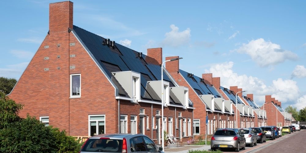Zonnepanelen mogelijk niet langer verplichte maatregel binnen energiebesparingsplicht vanaf 2027